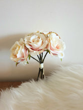 Load image into Gallery viewer, Peachy Mini Rose bouquet

