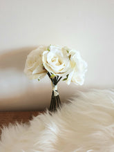 Load image into Gallery viewer, White / Ivory Rose mini bouquet
