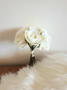 White / Ivory Rose mini bouquet