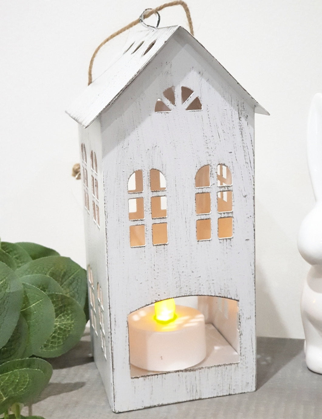 Rustic white Tlight House